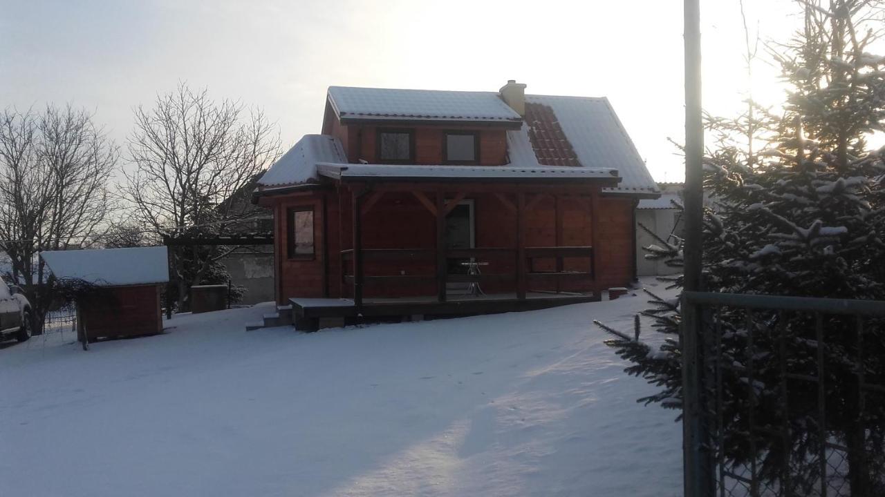 Domek Bialojany Exterior foto